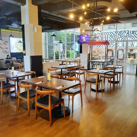 Maxonehotels.Com At Tidar Surabaya Ngoại thất bức ảnh