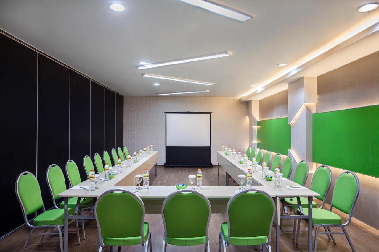 Maxonehotels.Com At Tidar Surabaya Ngoại thất bức ảnh